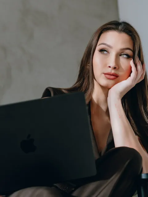 Luxus otthonok belsőépítészete — Árki Dominika